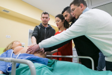 WUM makes a good impression on premed students from the Tel-Aviv Medical College