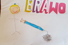 Dzieci rysują medyków walczących z koronawirusem